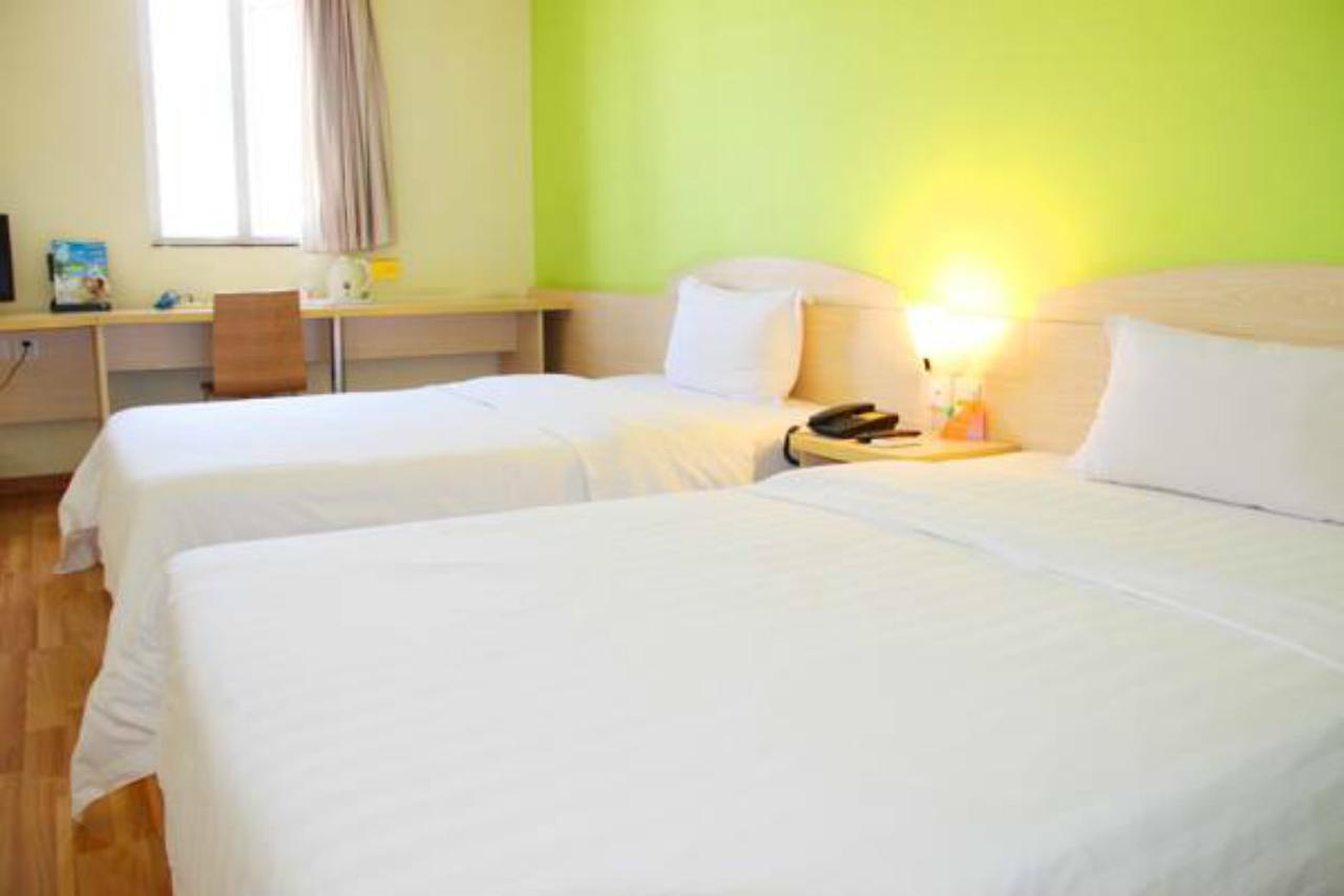 7Days Inn Shanghai Hong Mei South Road Branch Экстерьер фото